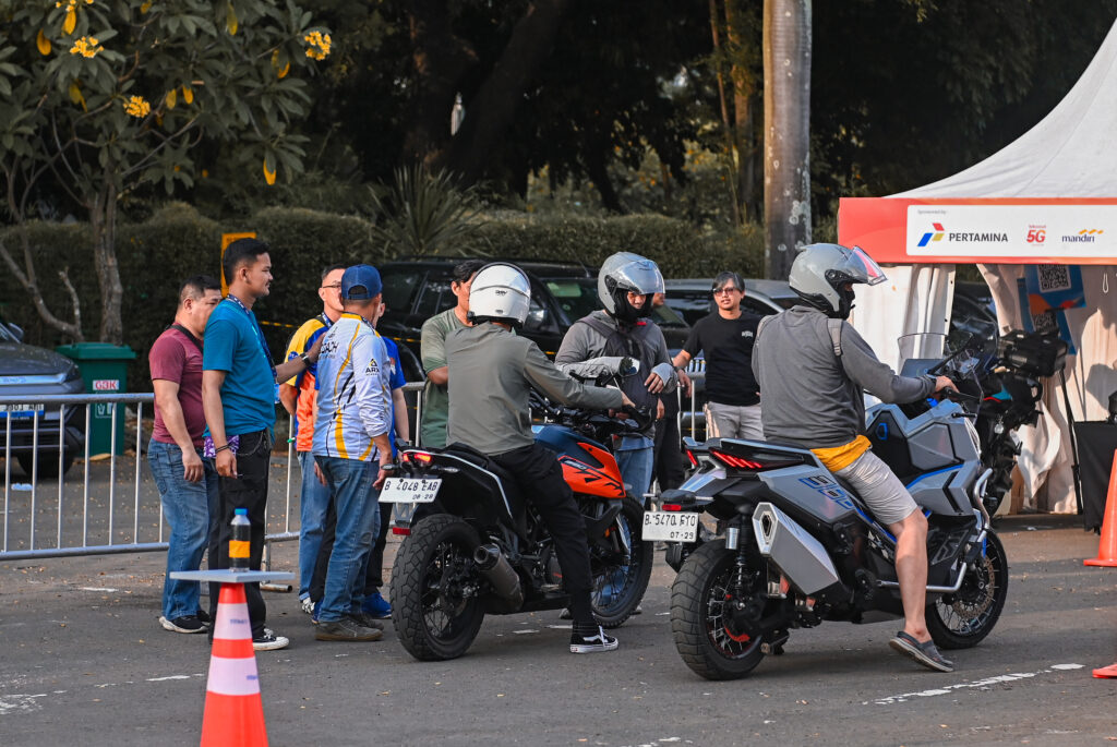 MNJ_0992